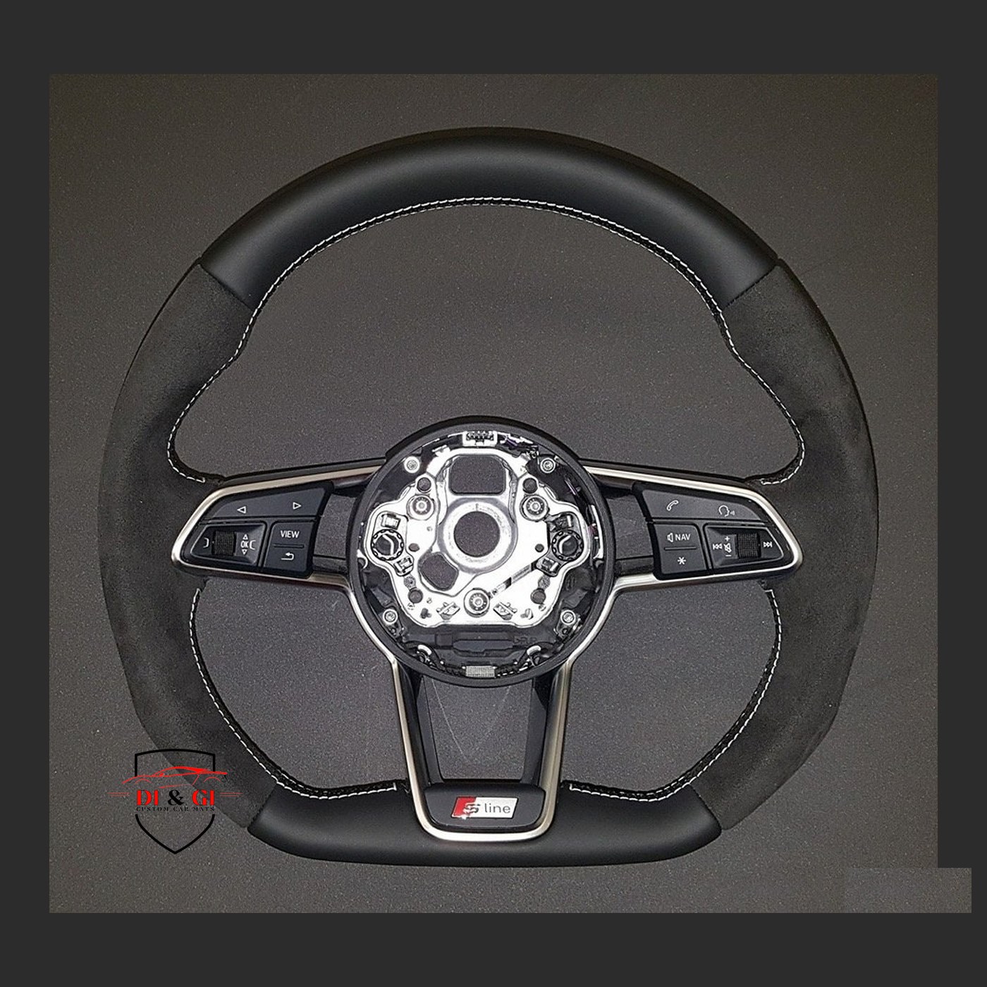 Volante Audi S line in pelle e alcantara, cuciture bianche